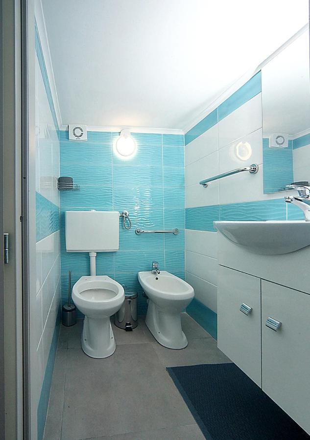 Apartament La Casa Di Helena Neapol Zewnętrze zdjęcie