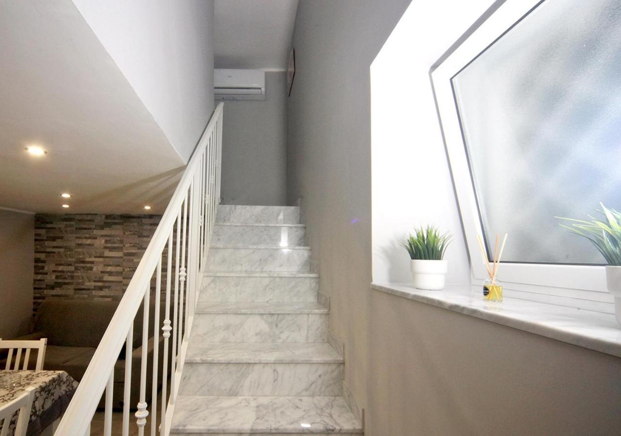 Apartament La Casa Di Helena Neapol Zewnętrze zdjęcie
